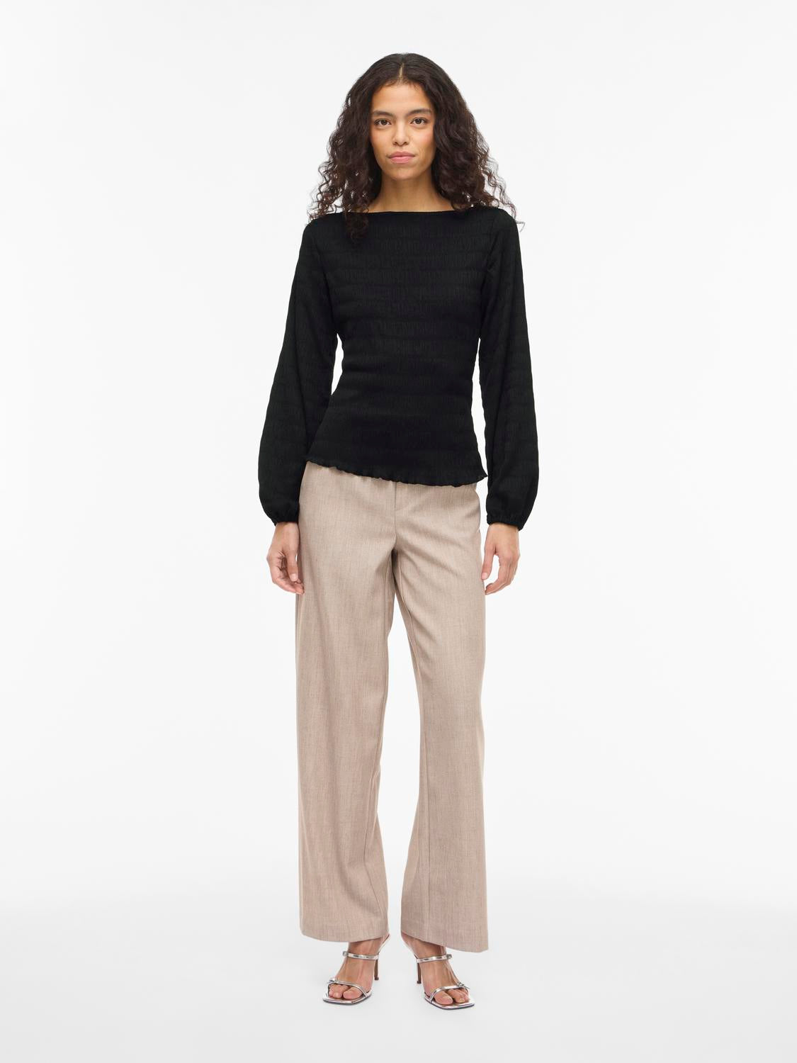 model_shot-front_full